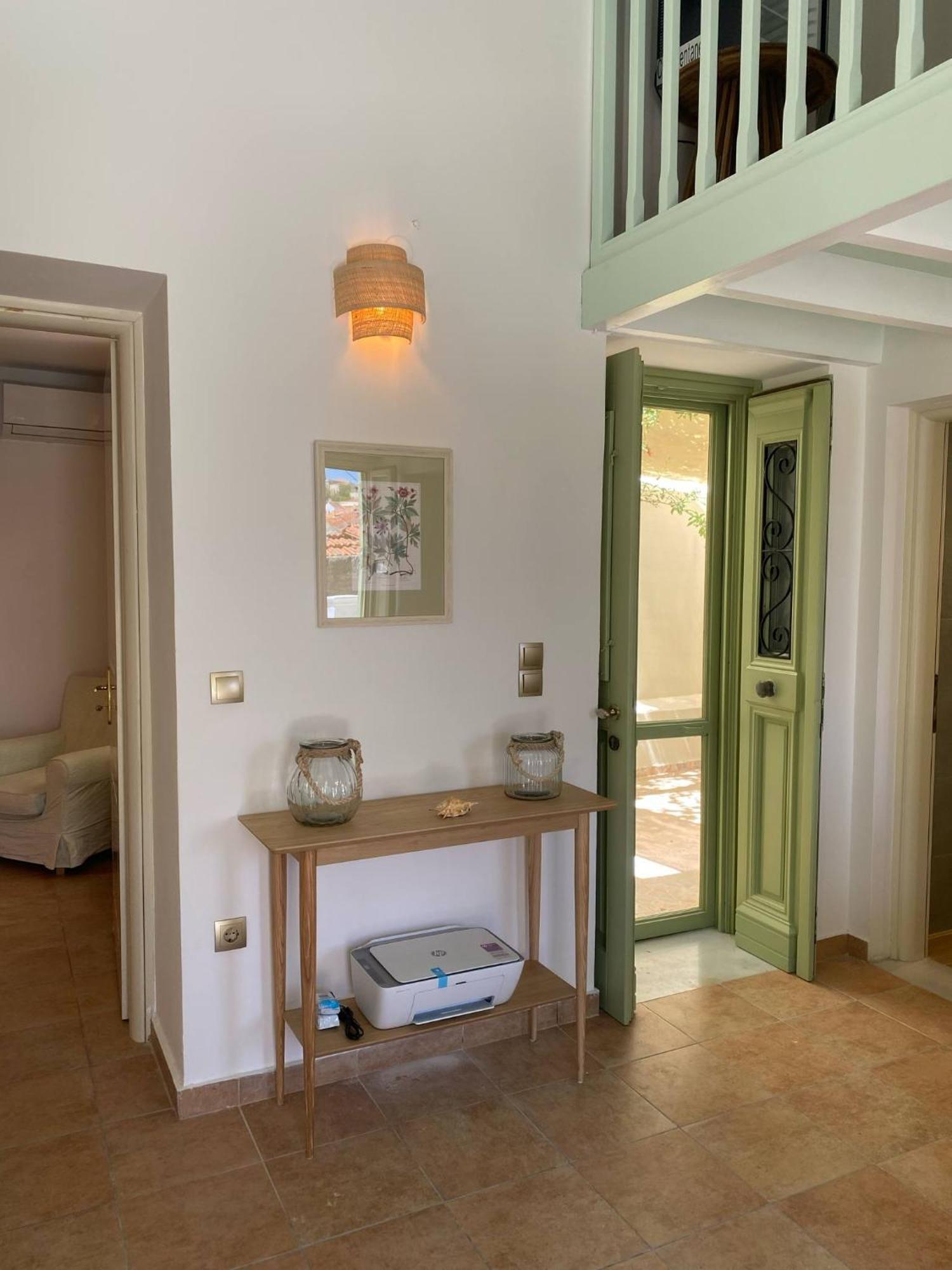 Villa Theoni Chalki Town Exterior foto